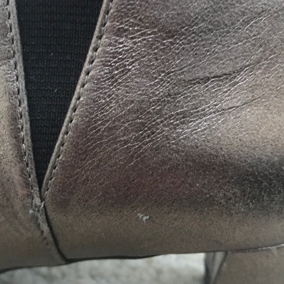 Robert Clergerie Silver Metallic Ankle Boots - Picture 16 of 16